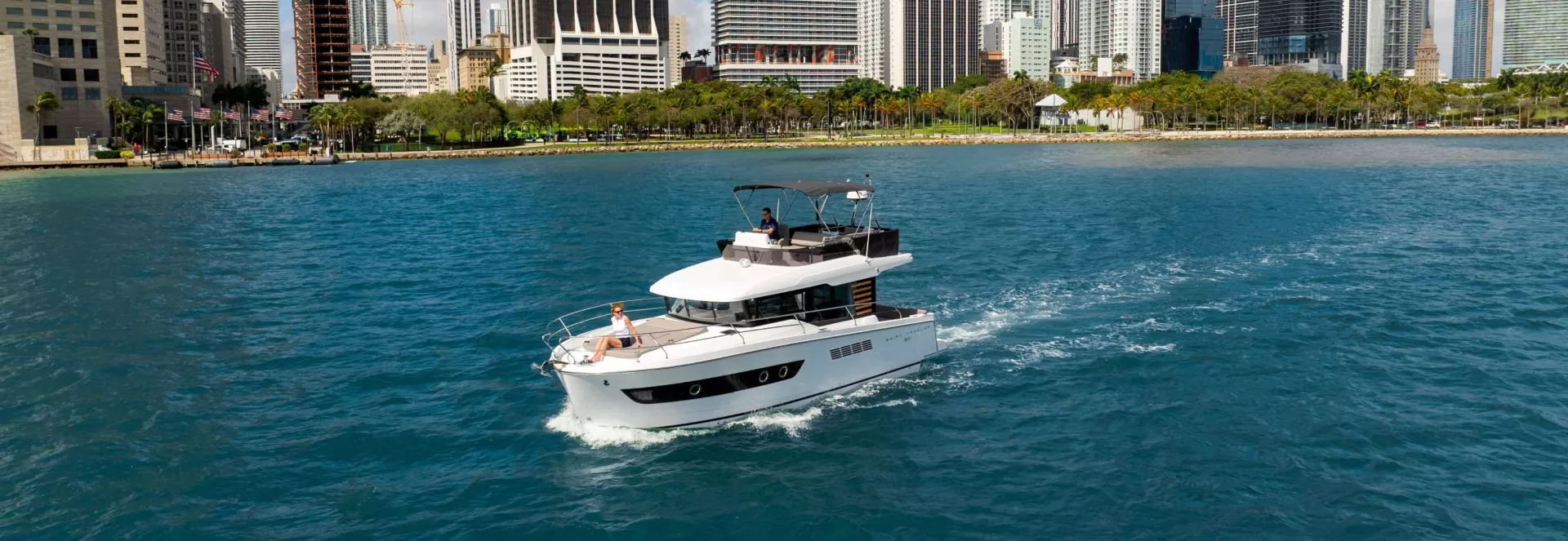 swift-trawler-37-usp-strong-look.jpg Beneteau ST 37 Fly_11